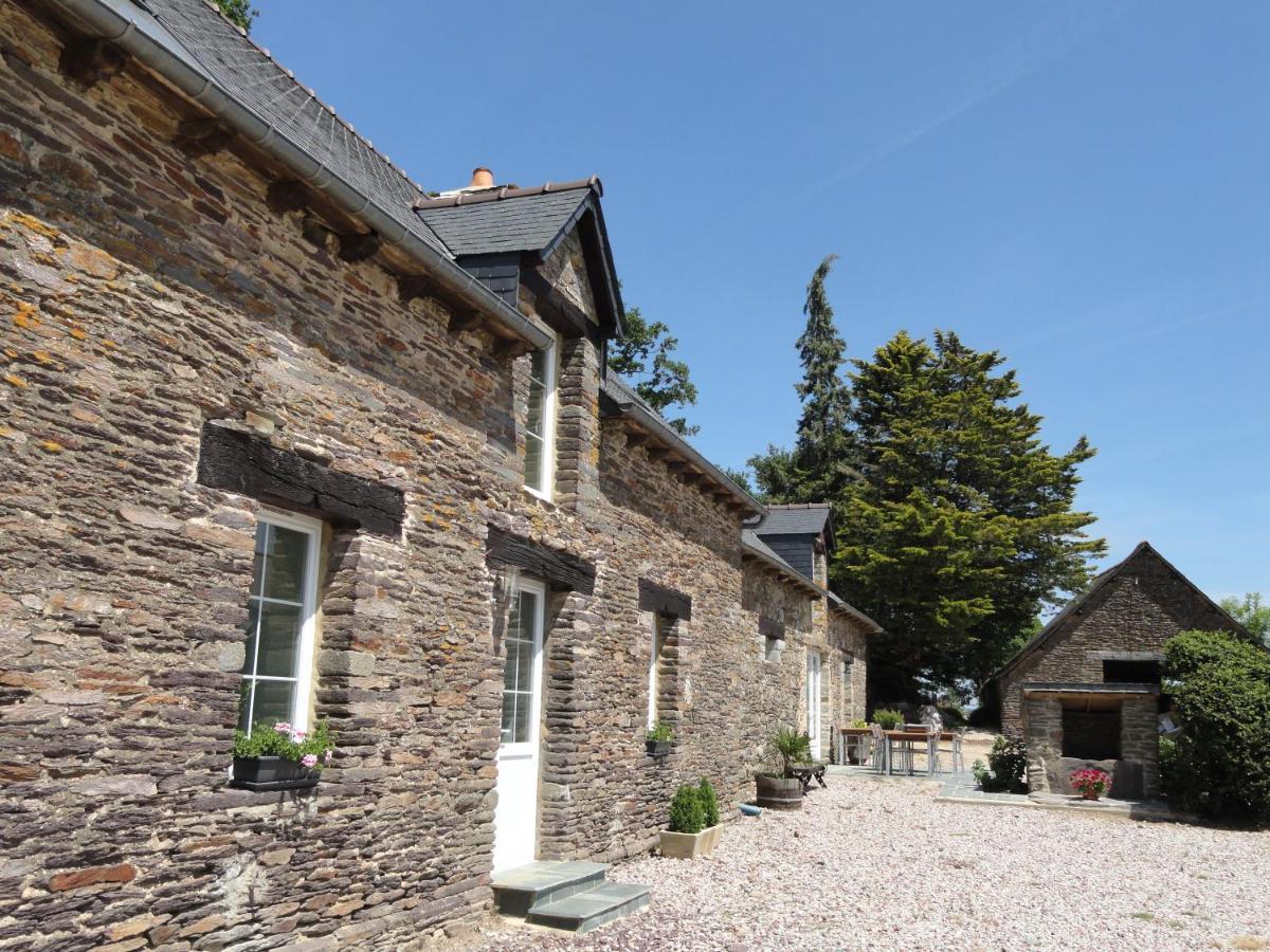 Longere Ville Voisin - Chambre D'Hote Augan Bagian luar foto