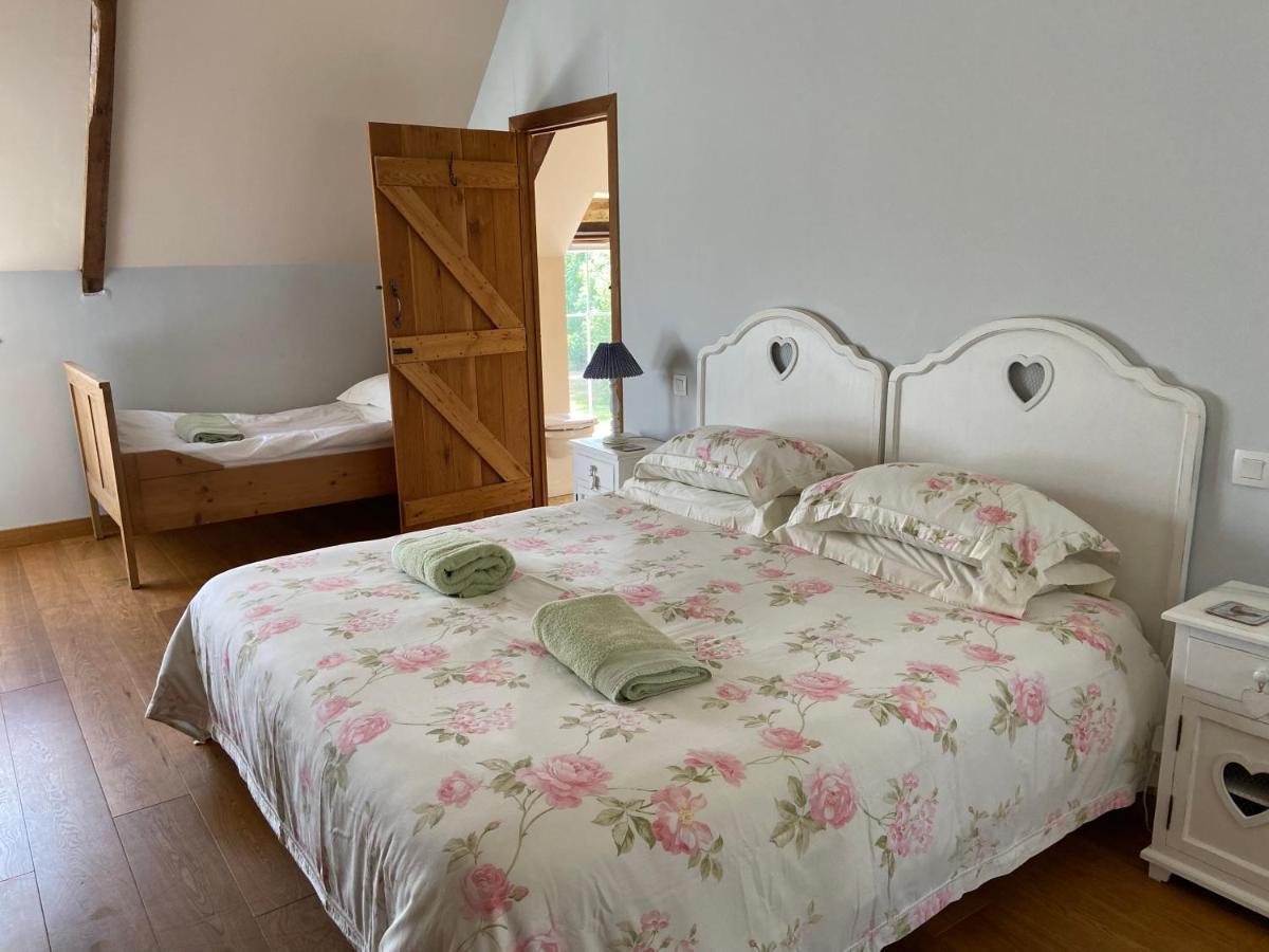 Longere Ville Voisin - Chambre D'Hote Augan Bagian luar foto