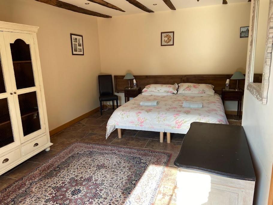 Longere Ville Voisin - Chambre D'Hote Augan Bagian luar foto